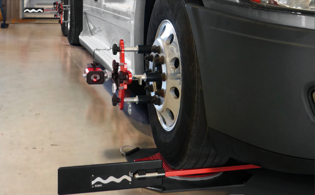 Wheel Alignment Machine with Camera Technology