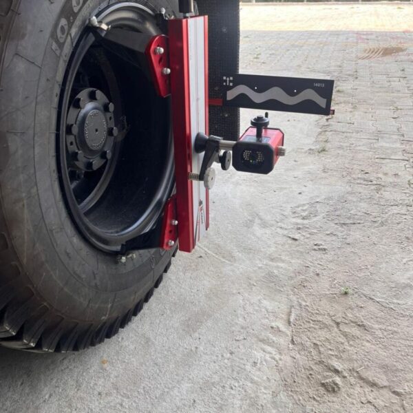 Truck Wheel Alignment Machine
